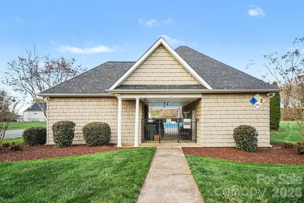 161 Dairy Farm Road Mooresville NC 28115