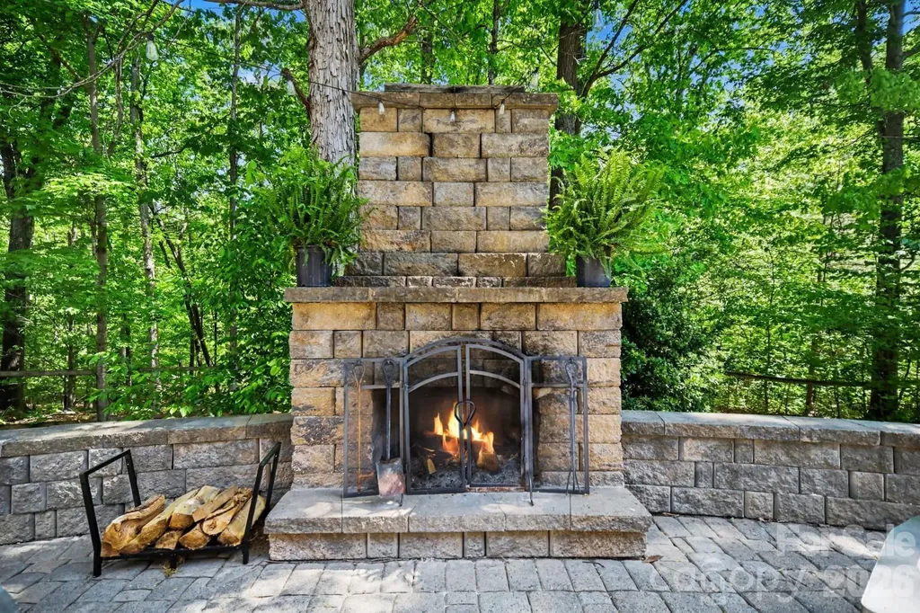161 Dairy Farm Road Mooresville NC 28115