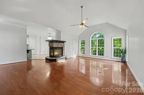 161 Dairy Farm Road Mooresville NC 28115
