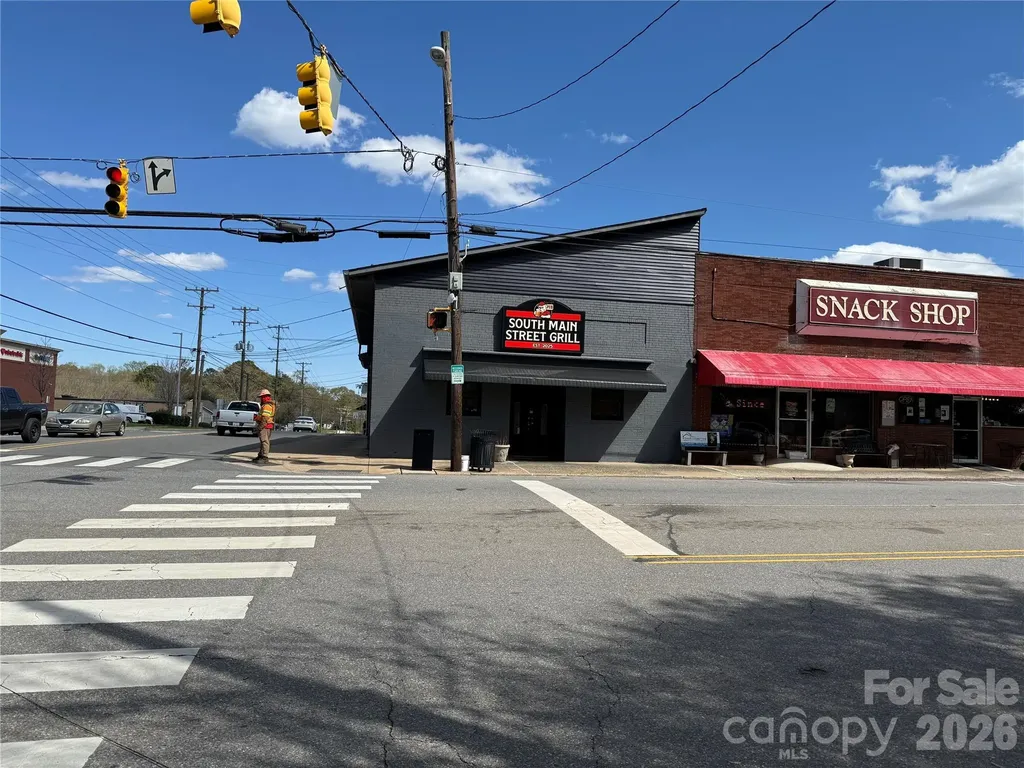 101 S Main Street Boiling Springs NC 28017