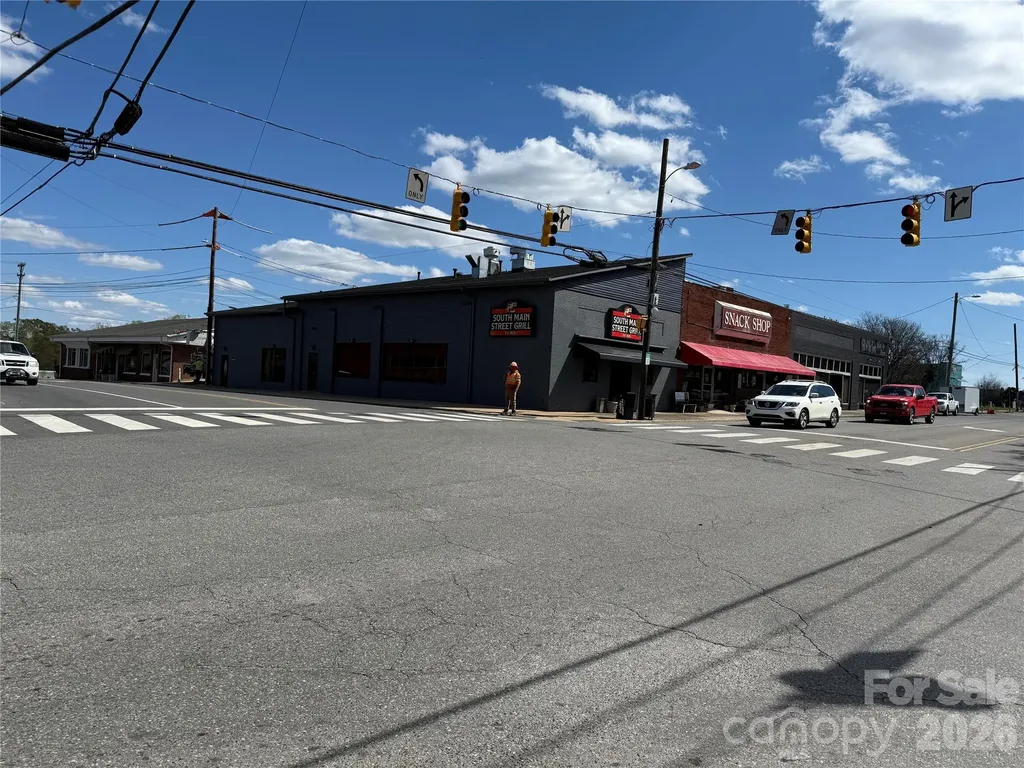 101 S Main Street Boiling Springs NC 28017