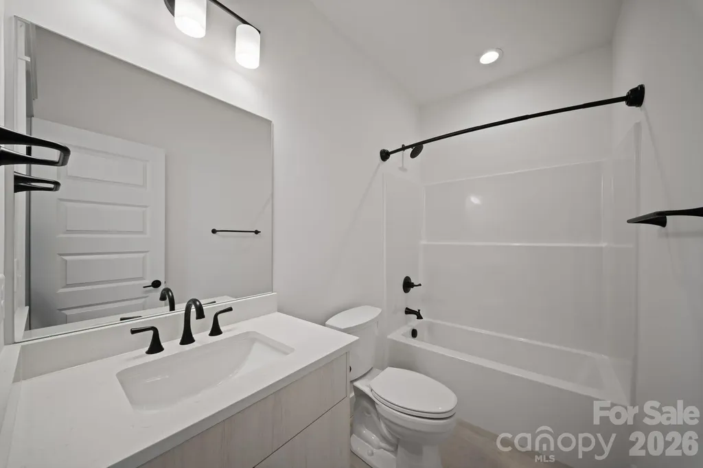 128 Collin Place Asheville NC 28804