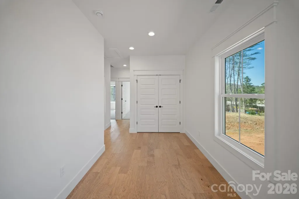 128 Collin Place Asheville NC 28804