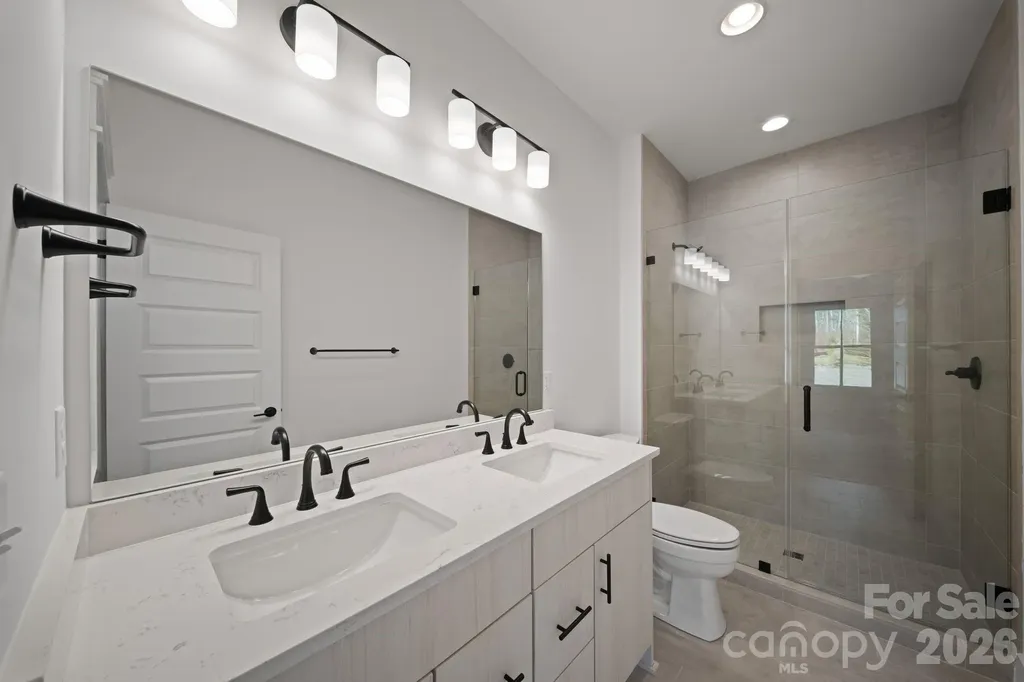 128 Collin Place Asheville NC 28804