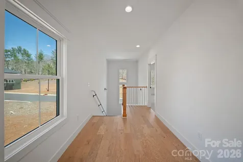 128 Collin Place Asheville NC 28804