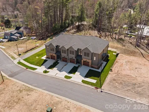 128 Collin Place Asheville NC 28804