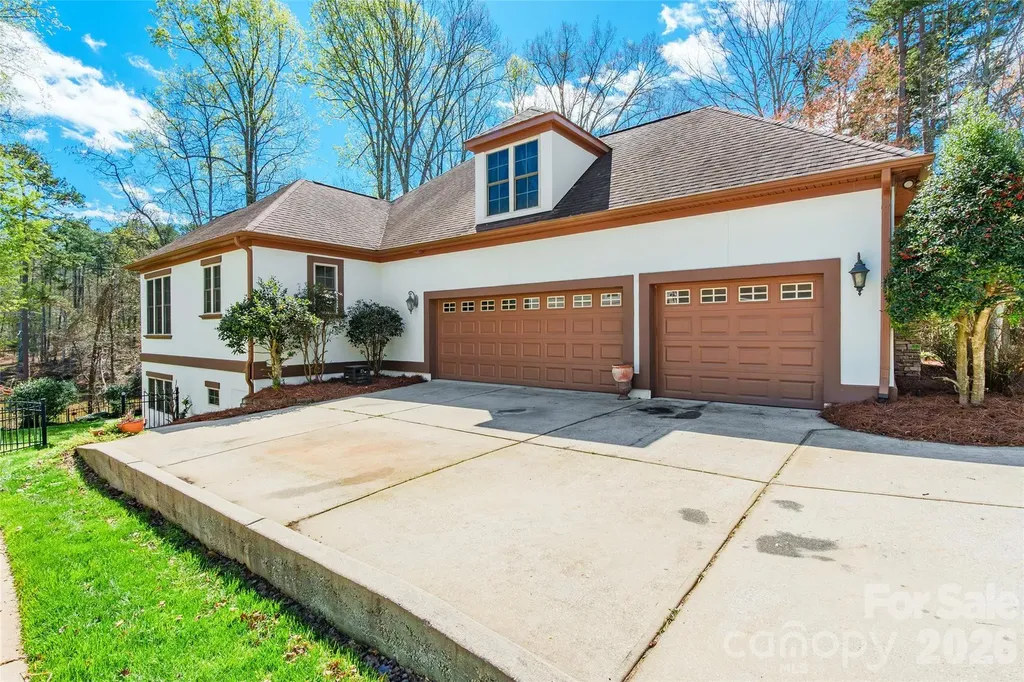 2360 Smith Harbour Drive Denver NC 28037