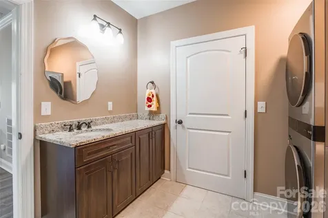 2360 Smith Harbour Drive Denver NC 28037