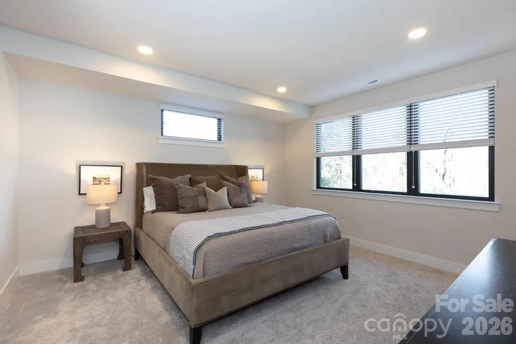 3538 Saker Lane Charlotte NC 28211
