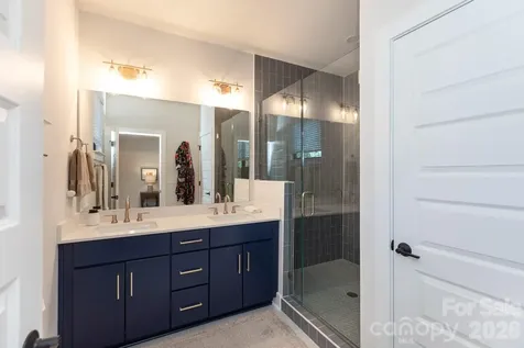 3538 Saker Lane Charlotte NC 28211