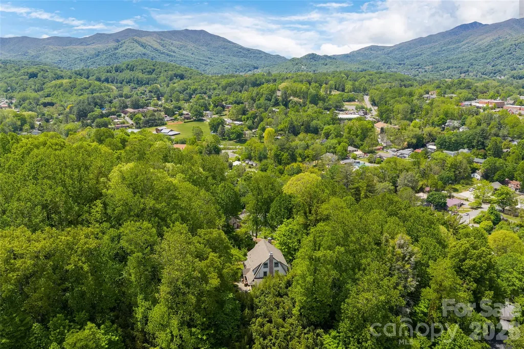 147 Preservation Way Waynesville NC 28786