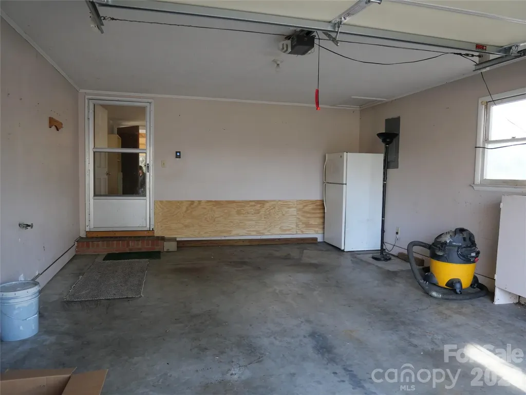 220 N Russell Street Troy NC 27371