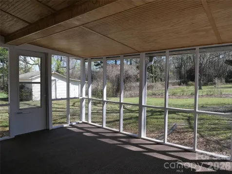 220 N Russell Street Troy NC 27371