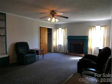 220 N Russell Street Troy NC 27371