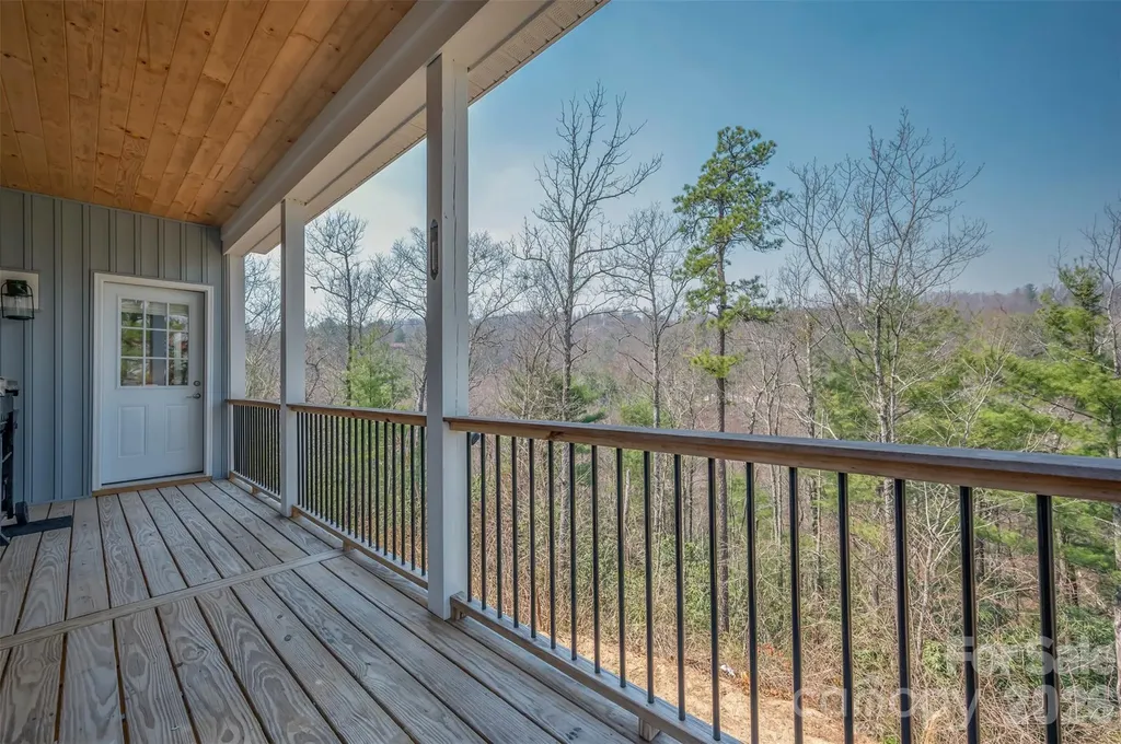 823 Silverstone Drive Hendersonville NC 28792