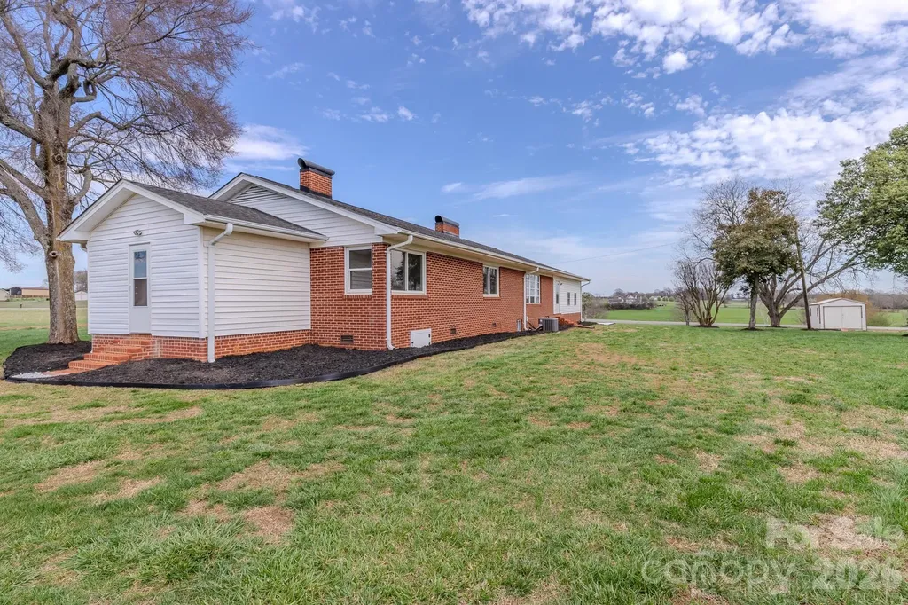 1217 Daniels Road Lincolnton NC 28092