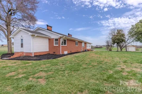 1217 Daniels Road Lincolnton NC 28092