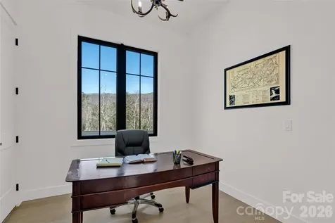 26 Pineview Road Fairview NC 28730