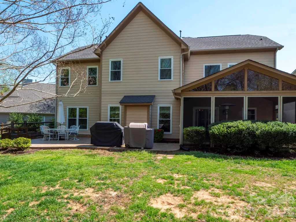 1800 Robbins Meadows Drive Waxhaw NC 28173