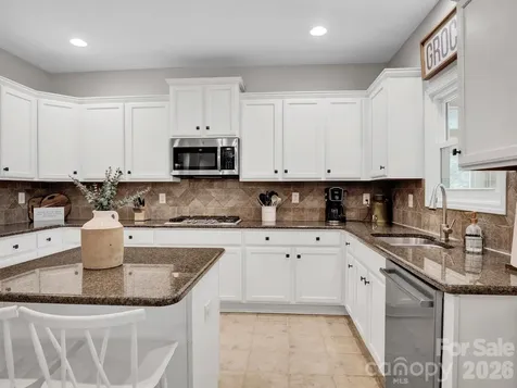 1800 Robbins Meadows Drive Waxhaw NC 28173
