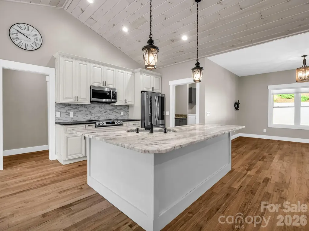 38 Scenic View Drive Hendersonville NC 28792