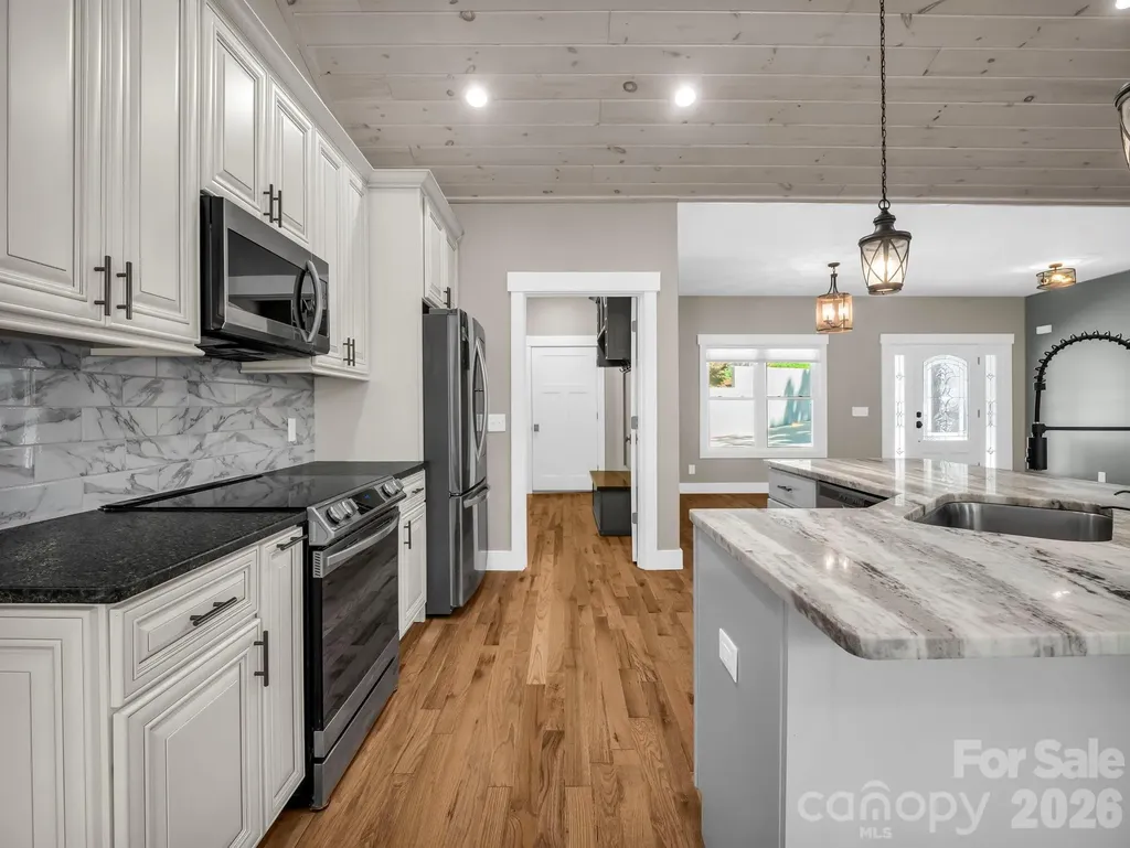38 Scenic View Drive Hendersonville NC 28792