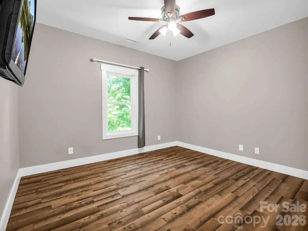 38 Scenic View Drive Hendersonville NC 28792
