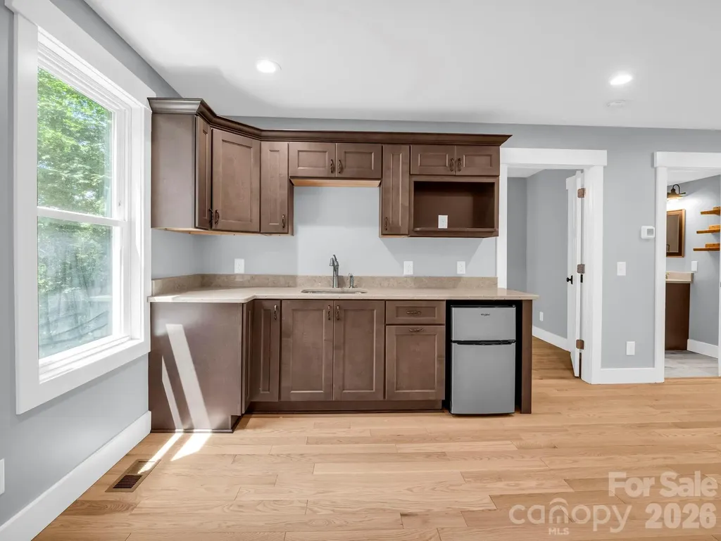 38 Scenic View Drive Hendersonville NC 28792