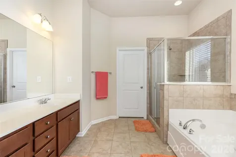 10585 Sweethaven Lane Harrisburg NC 28075