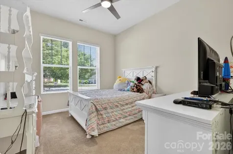 10585 Sweethaven Lane Harrisburg NC 28075