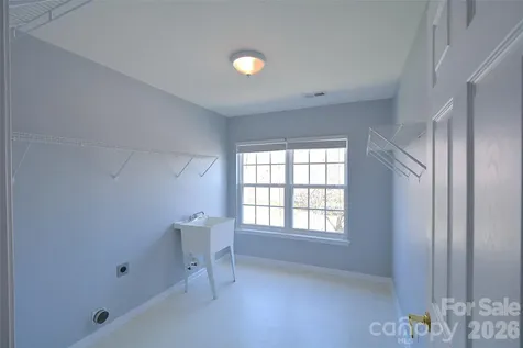 9815 Steed Court Charlotte NC 28269