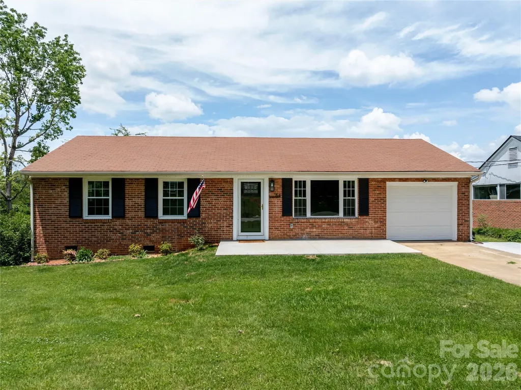 88 Skyview Terrace Asheville NC 28806