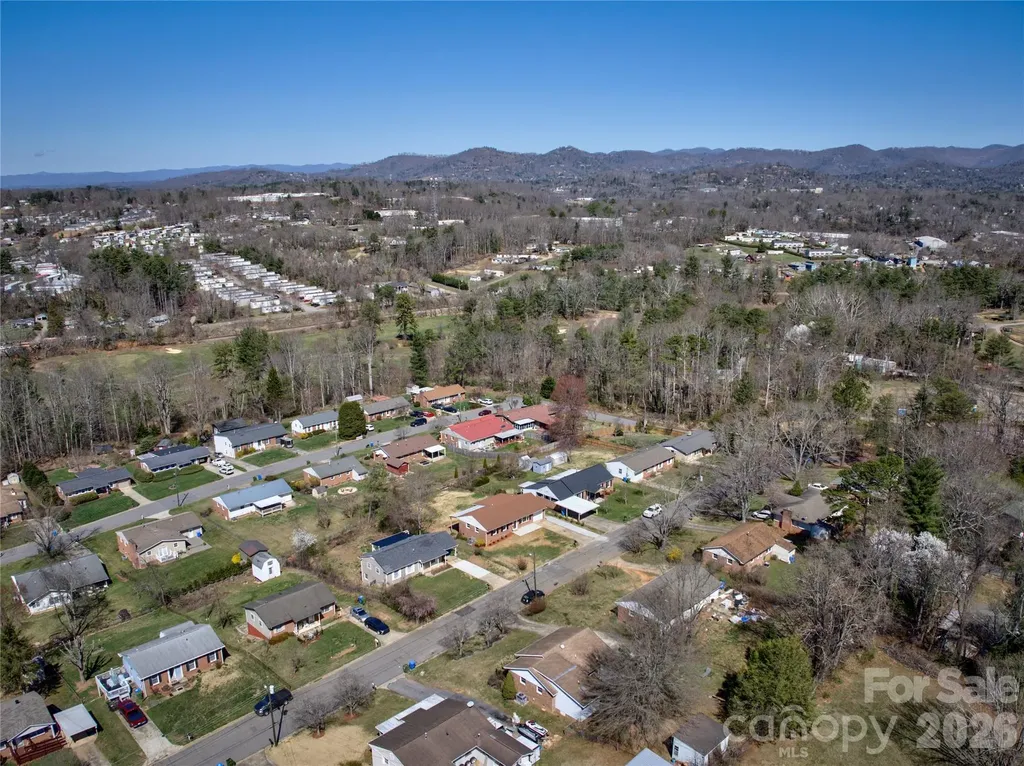 88 Skyview Terrace Asheville NC 28806
