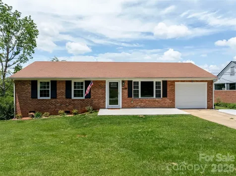 88 Skyview Terrace Asheville NC 28806