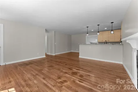 88 Skyview Terrace Asheville NC 28806