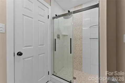 88 Skyview Terrace Asheville NC 28806