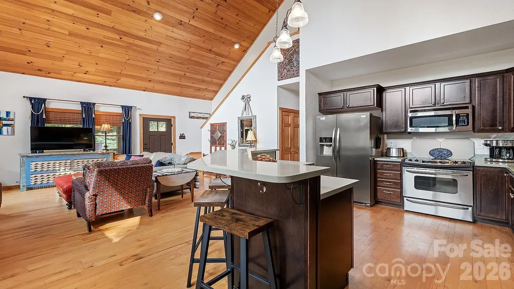 616 Appaloosa Trail Waynesville NC 28785