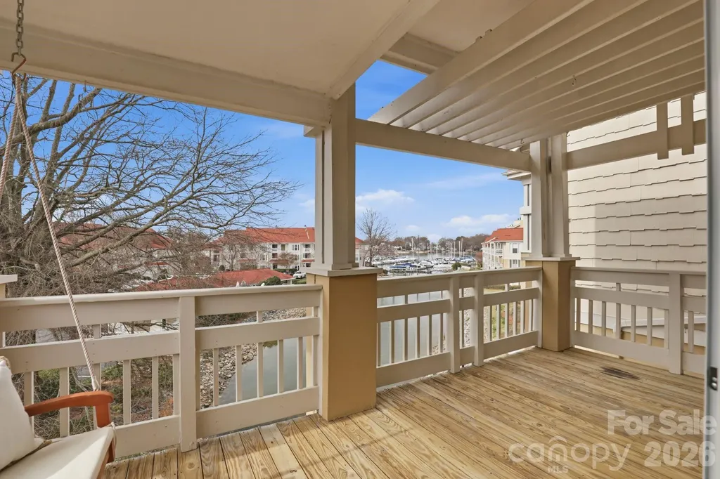 18009 Kings Point Drive Cornelius NC 28031