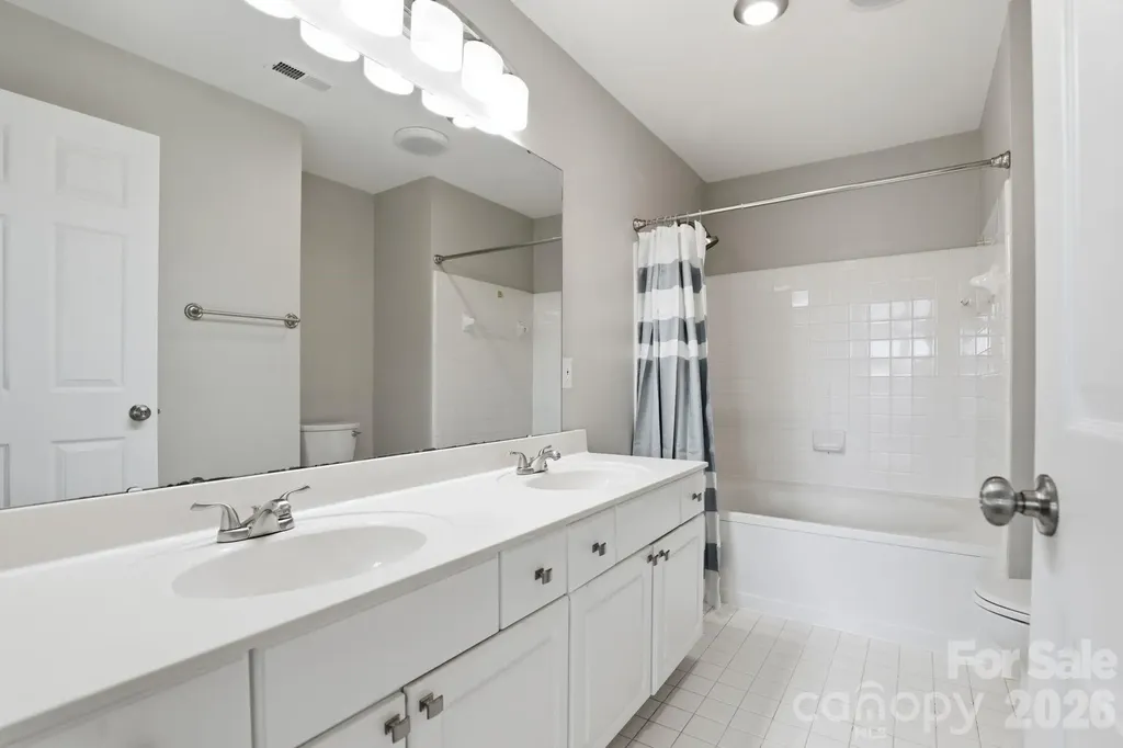 18009 Kings Point Drive Cornelius NC 28031