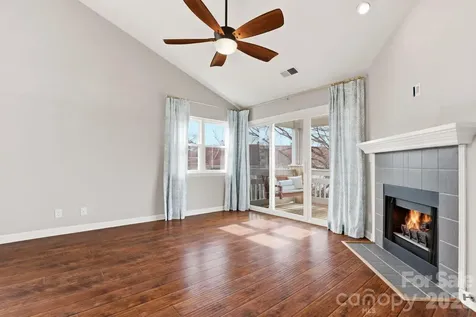 18009 Kings Point Drive Cornelius NC 28031