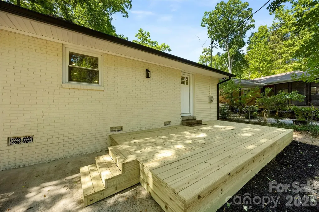4211 Dunwoody Drive Charlotte NC 28215