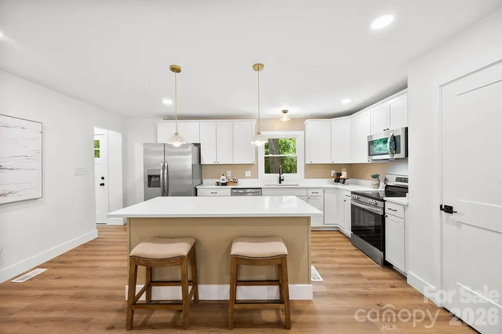 4211 Dunwoody Drive Charlotte NC 28215