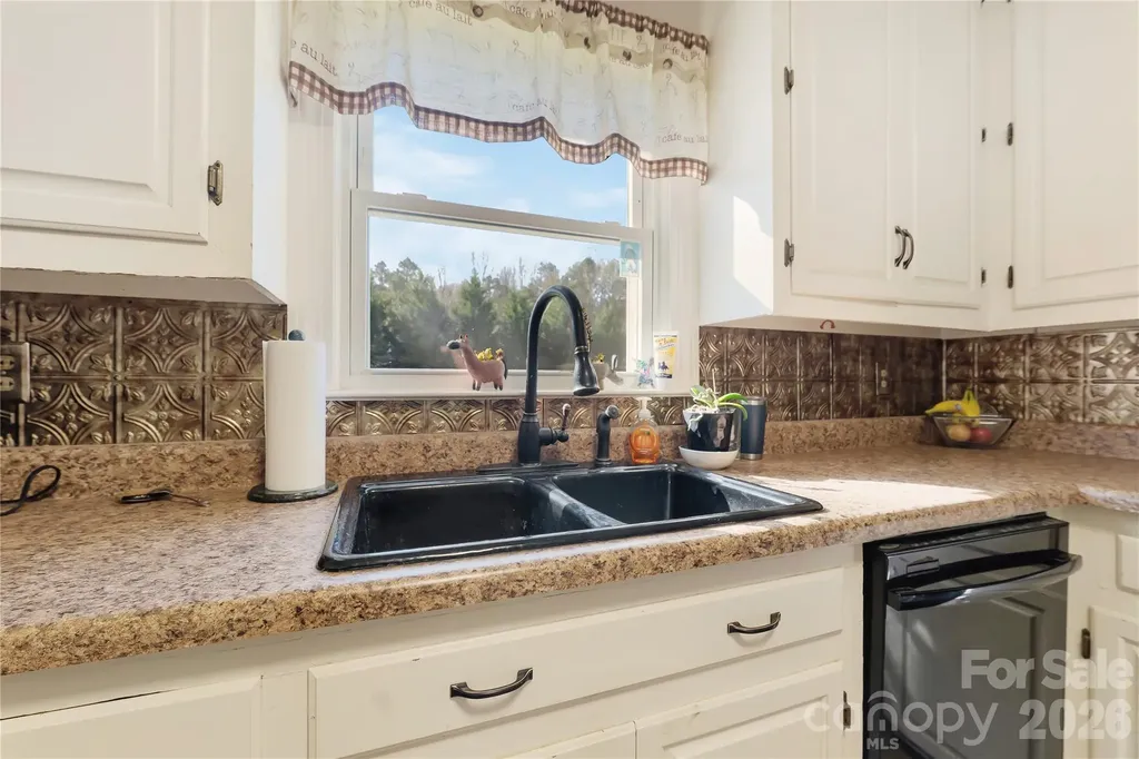6268 Long Island Road Catawba NC 28609