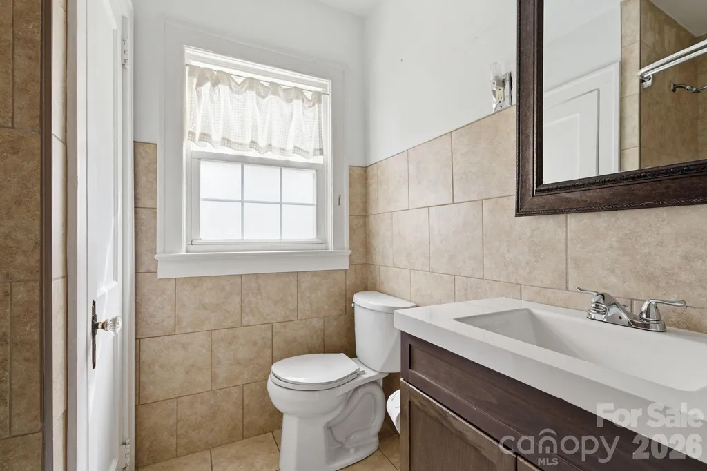 25 Bear Creek Road Asheville NC 28806