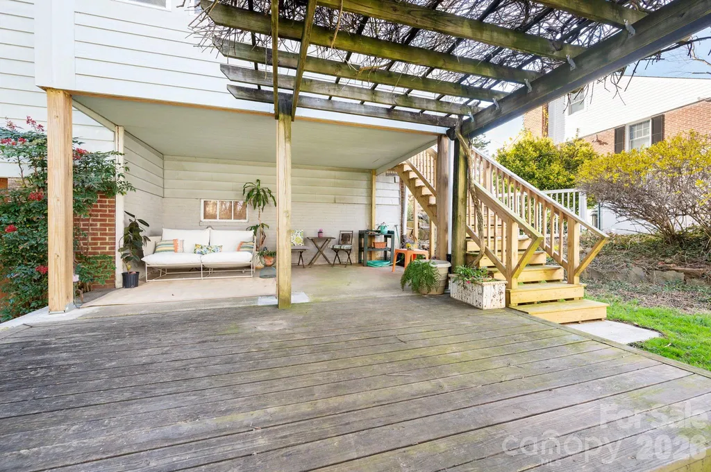 25 Bear Creek Road Asheville NC 28806