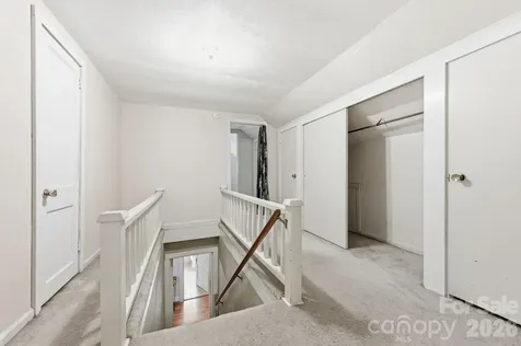 25 Bear Creek Road Asheville NC 28806