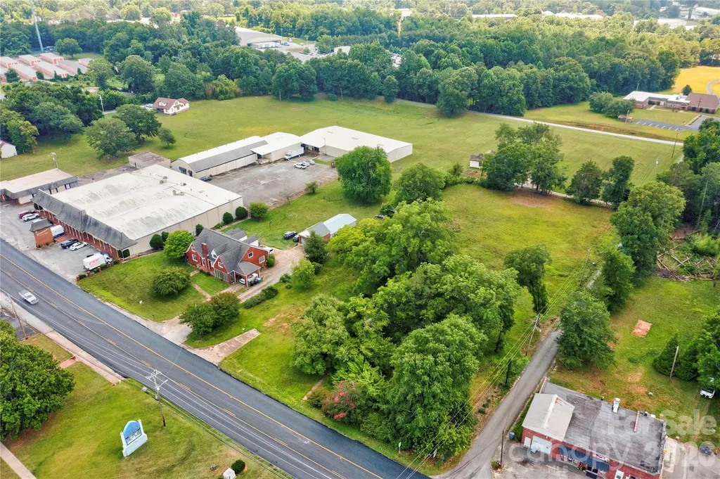 1033 W Main Street Forest City NC 28043