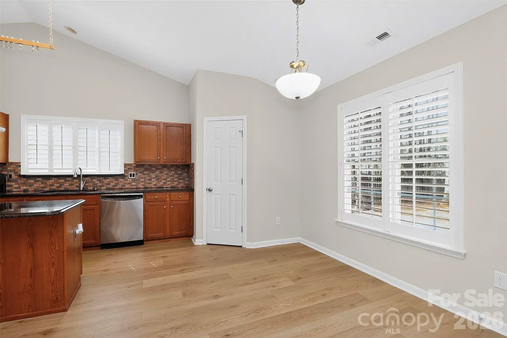 7022 Duchamp Drive Charlotte NC 28215