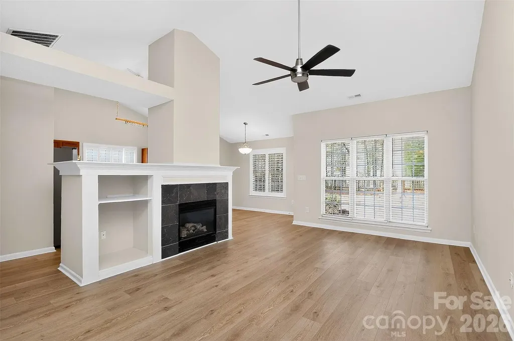 7022 Duchamp Drive Charlotte NC 28215