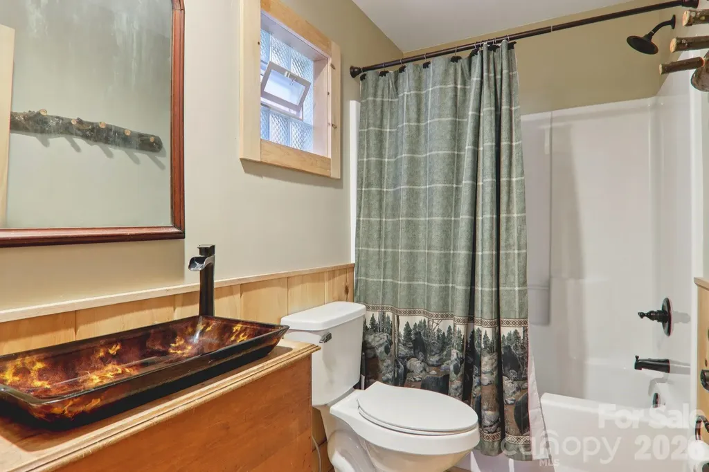 284 Robin Roost Road Maggie Valley NC 28751